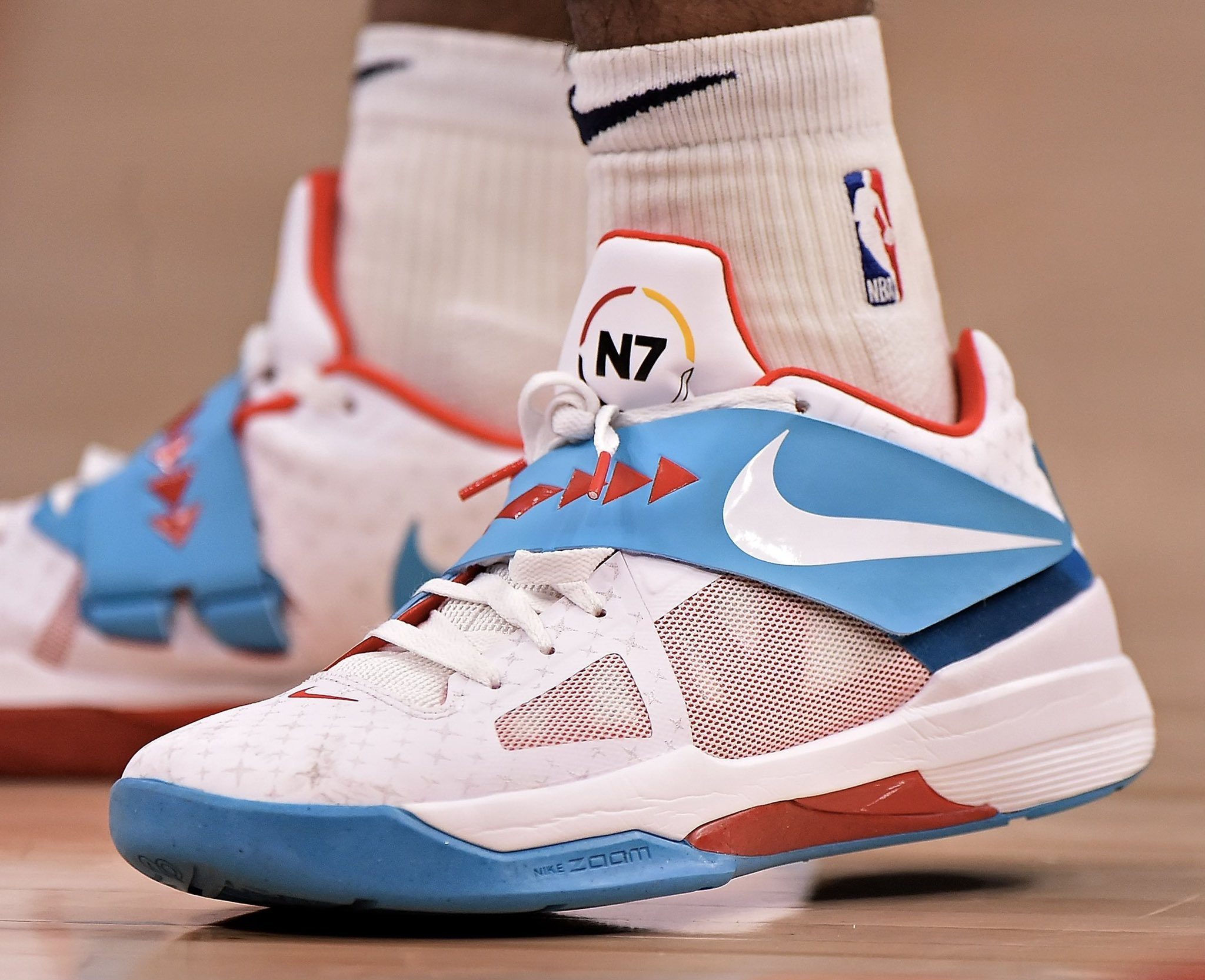 才能让潜在 才能让潜在