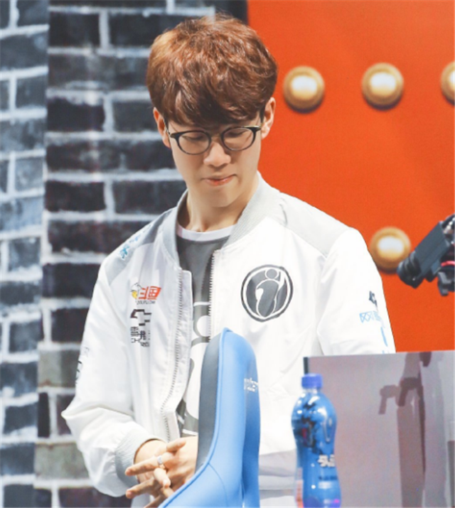 过周边产品 过周边产品